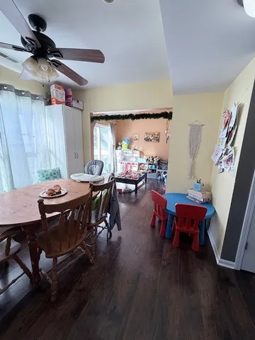 $220,000 | 1180 North Nature Court, Unit 171180A, Round Lake Beach, IL 60073