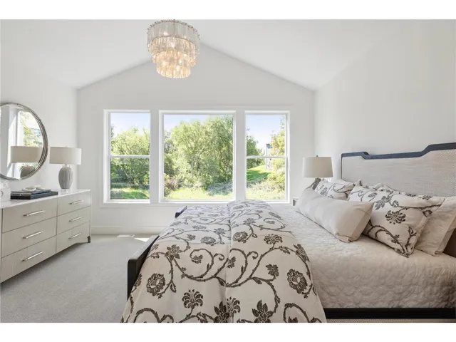 $1,480,000 | Xxx4 Xxx4 Timberland Trail, Eden Prairie, MN 55347