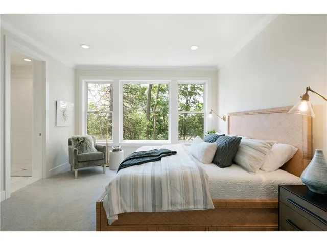 $1,480,000 | Xxx4 Xxx4 Timberland Trail, Eden Prairie, MN 55347