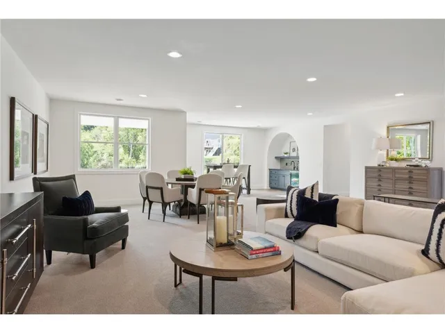 $1,480,000 | Xxx4 Xxx4 Timberland Trail, Eden Prairie, MN 55347