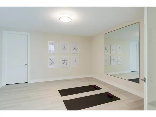 $1,480,000 | Xxx4 Xxx4 Timberland Trail, Eden Prairie, MN 55347