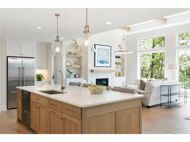 $1,480,000 | Xxx4 Xxx4 Timberland Trail, Eden Prairie, MN 55347