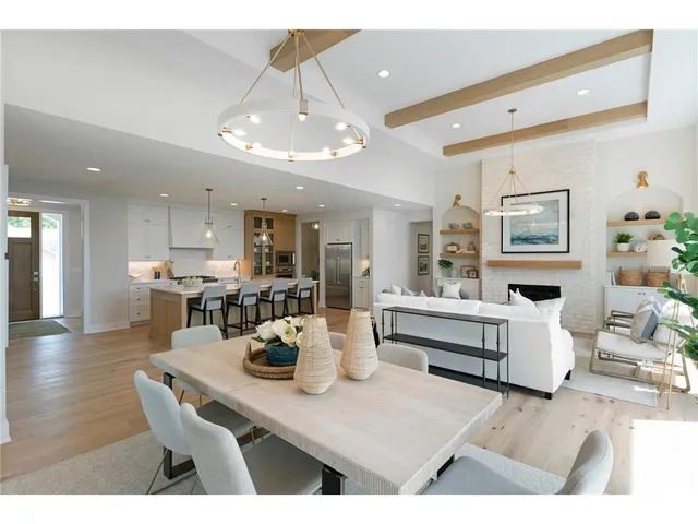 $1,480,000 | Xxx4 Xxx4 Timberland Trail, Eden Prairie, MN 55347