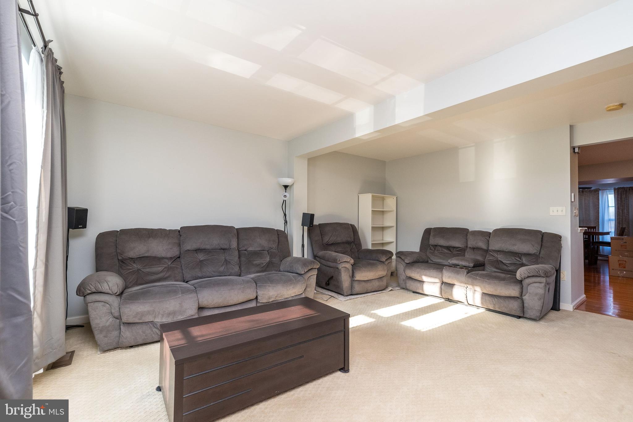 44 Dare Lane Pottstown, PA 19465 - Photo 22 of 52 Living Room