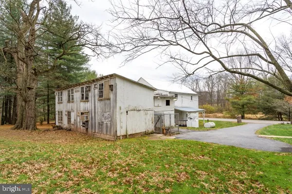 $400,000 | 587 Chestnut Hill Road, Denver, PA 17517