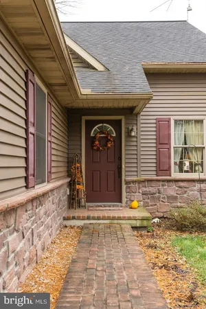 $400,000 | 587 Chestnut Hill Road, Denver, PA 17517