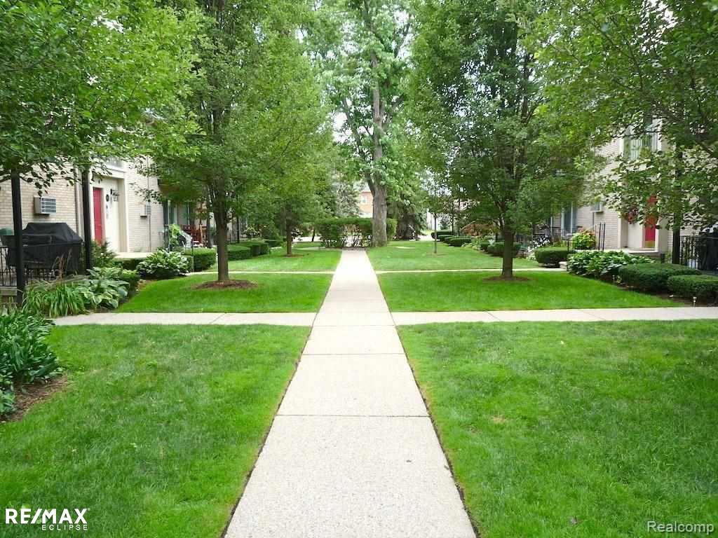 1725 East 14 Mile Road Troy, MI 48083 - Photo 3 of 13