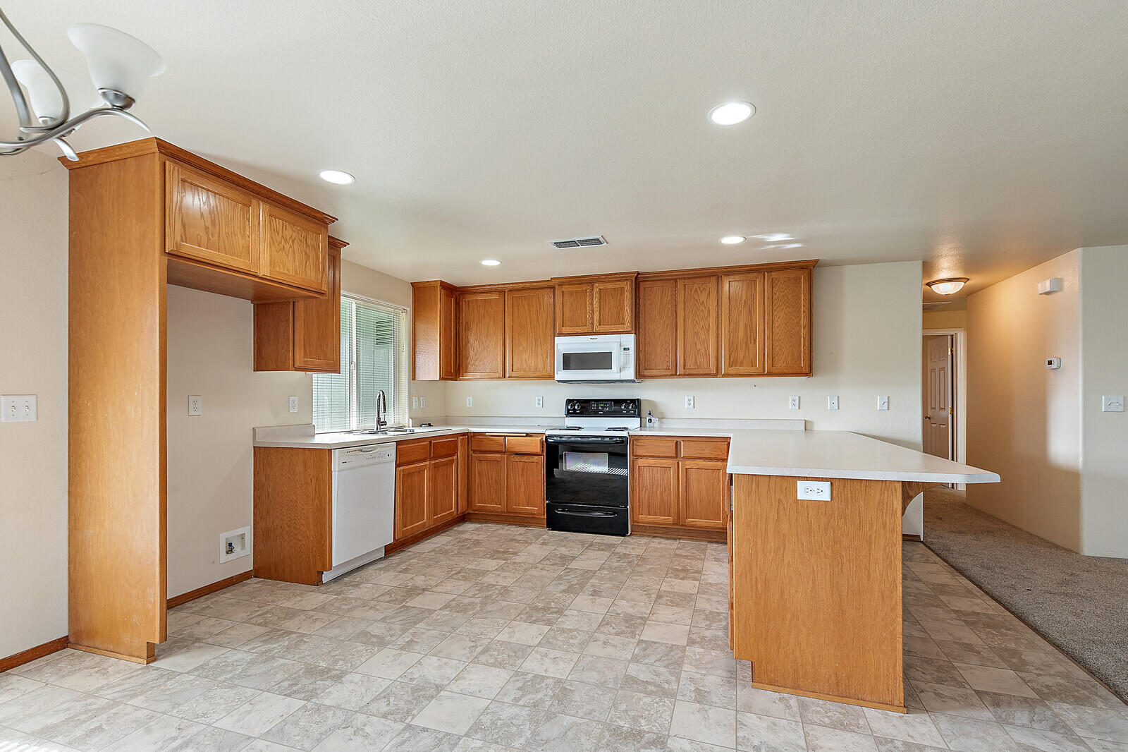 560 Barton Road Eagle Point, OR 97524 - Photo 14 of 30 15_BR_15_mls