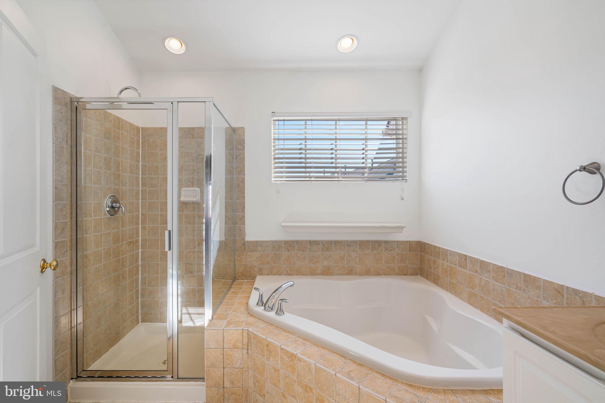 11929 Benton Lake Road Bristow, VA 20136 - Photo 15 of 23 Primary Bath