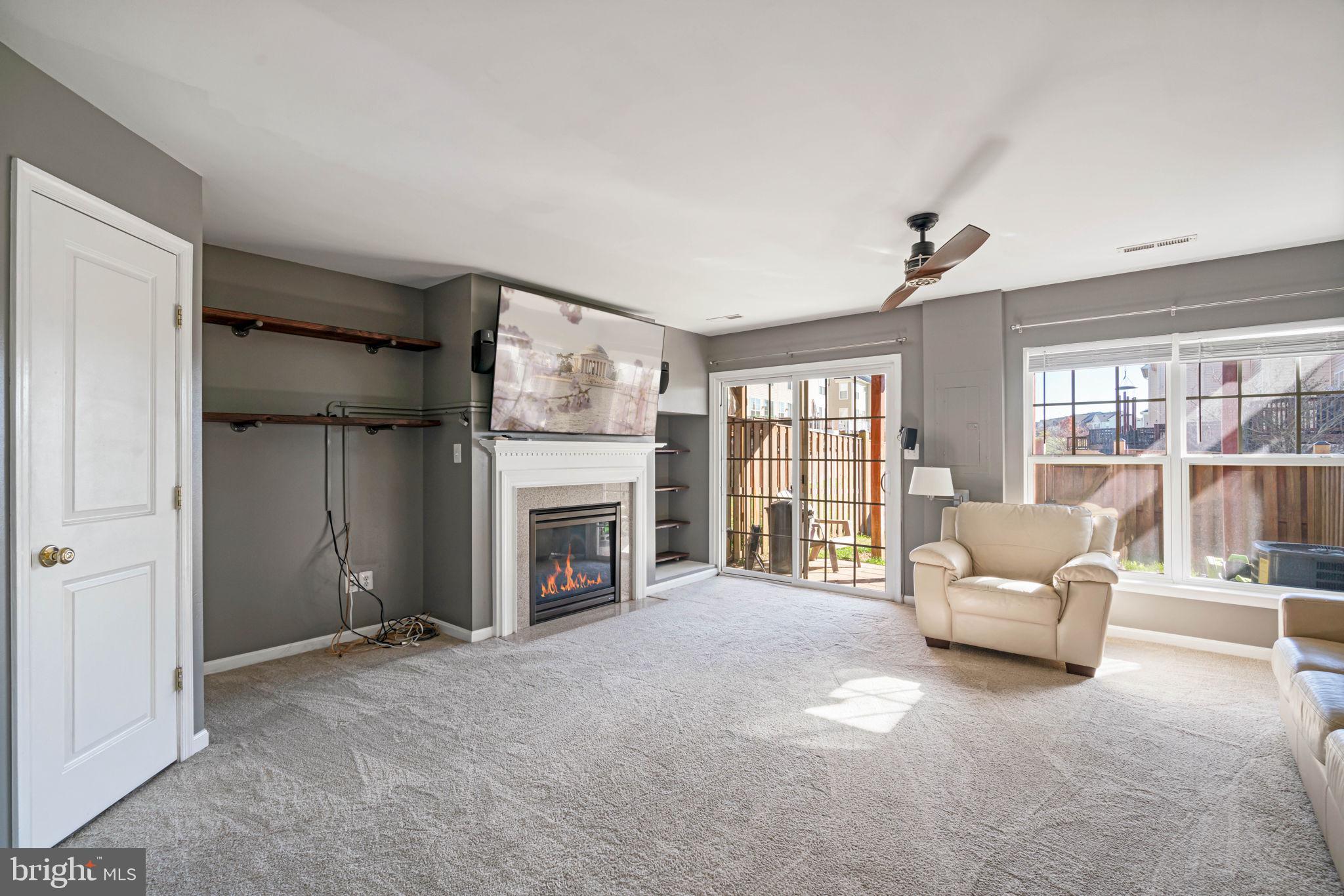 11929 Benton Lake Road Bristow, VA 20136 - Photo 4 of 23 Family Room 1