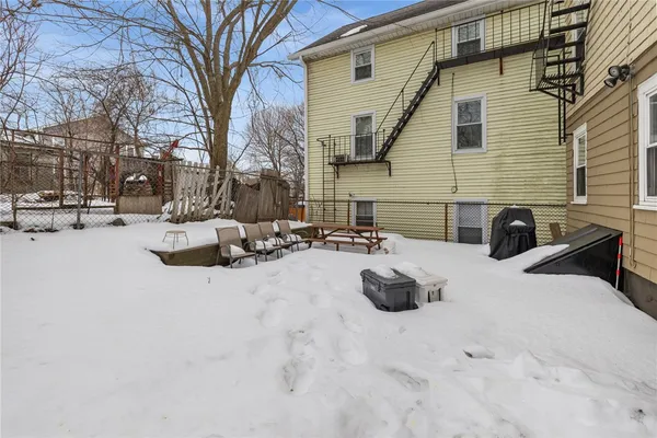 $1,395,000 | 42 East Transit Street, Providence, RI 02906
