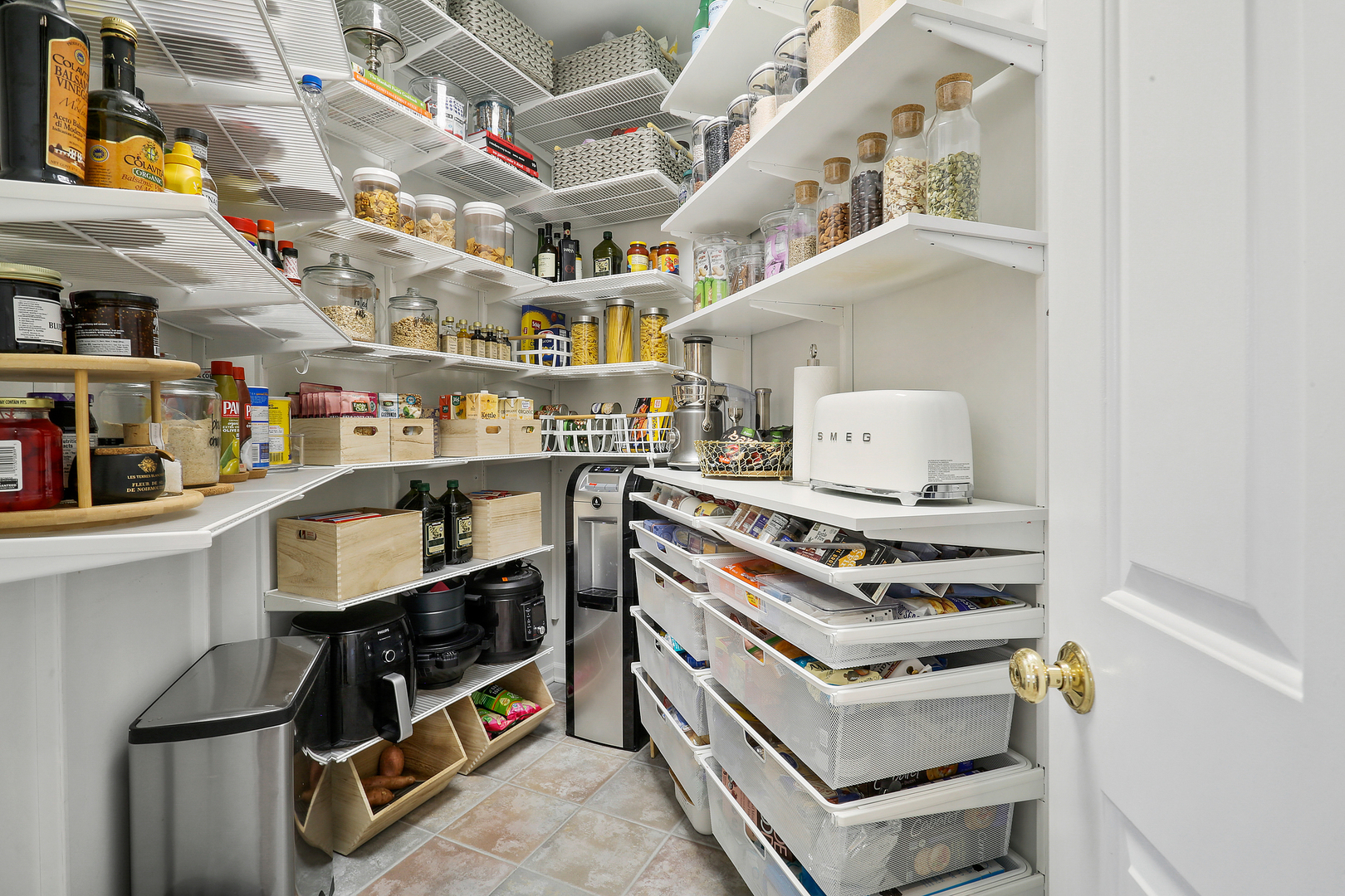 65 Ruffled Feathers Drive Lemont, IL 60439 - Photo 22 of 44 a utility room with dryer and washer