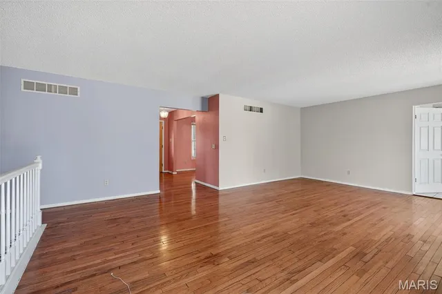 $415,000 | 2202 White Cedar Court, Chesterfield, MO 63017