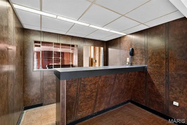 $425,000 | 2202 White Cedar Court, Chesterfield, MO 63017