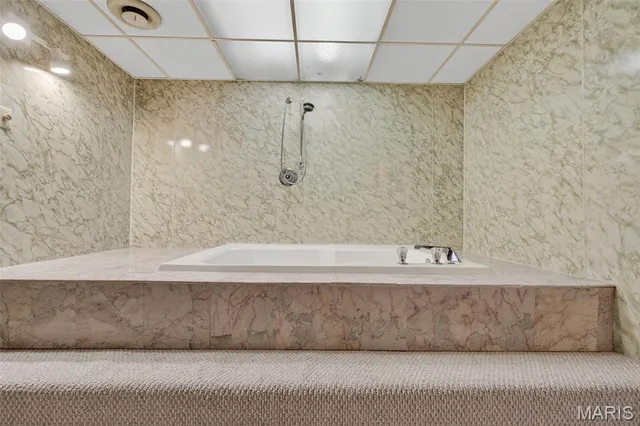 $415,000 | 2202 White Cedar Court, Chesterfield, MO 63017