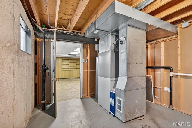 $425,000 | 2202 White Cedar Court, Chesterfield, MO 63017