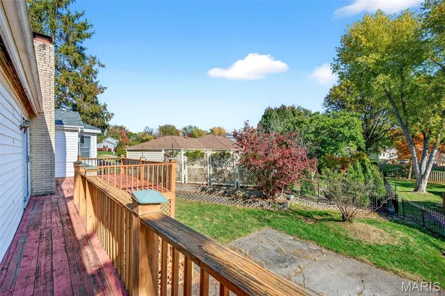 $425,000 | 2202 White Cedar Court, Chesterfield, MO 63017