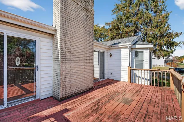 $425,000 | 2202 White Cedar Court, Chesterfield, MO 63017