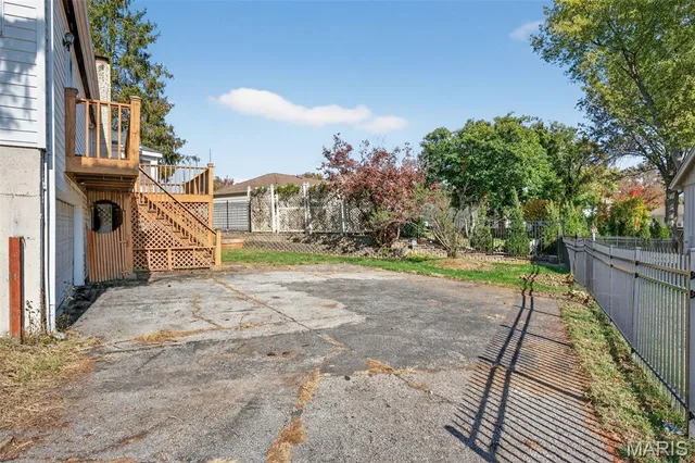 $425,000 | 2202 White Cedar Court, Chesterfield, MO 63017