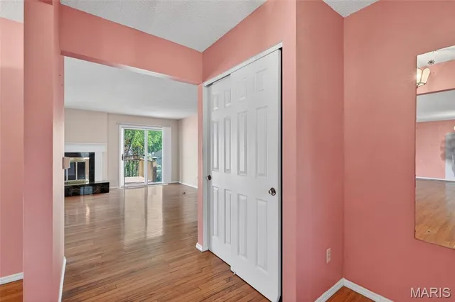 $415,000 | 2202 White Cedar Court, Chesterfield, MO 63017