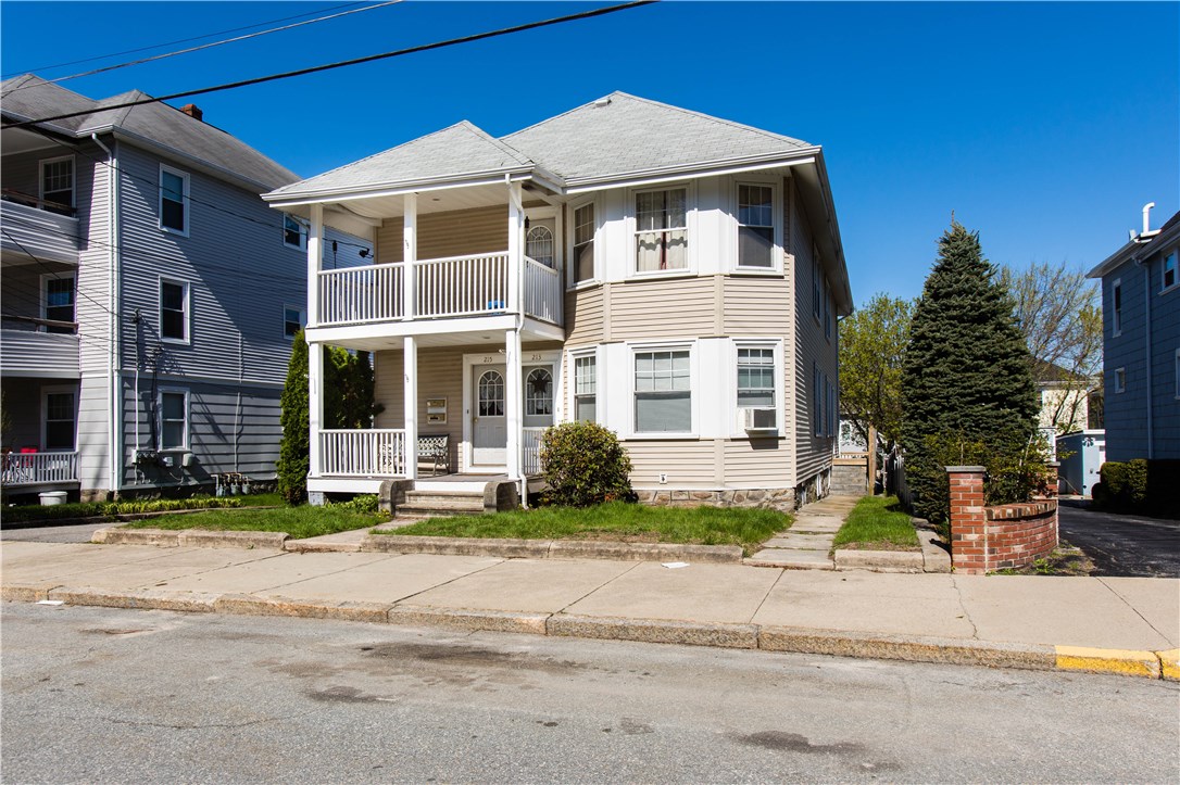 213 Cottage Street Woonsocket, RI 02895 - Photo 3 of 30
