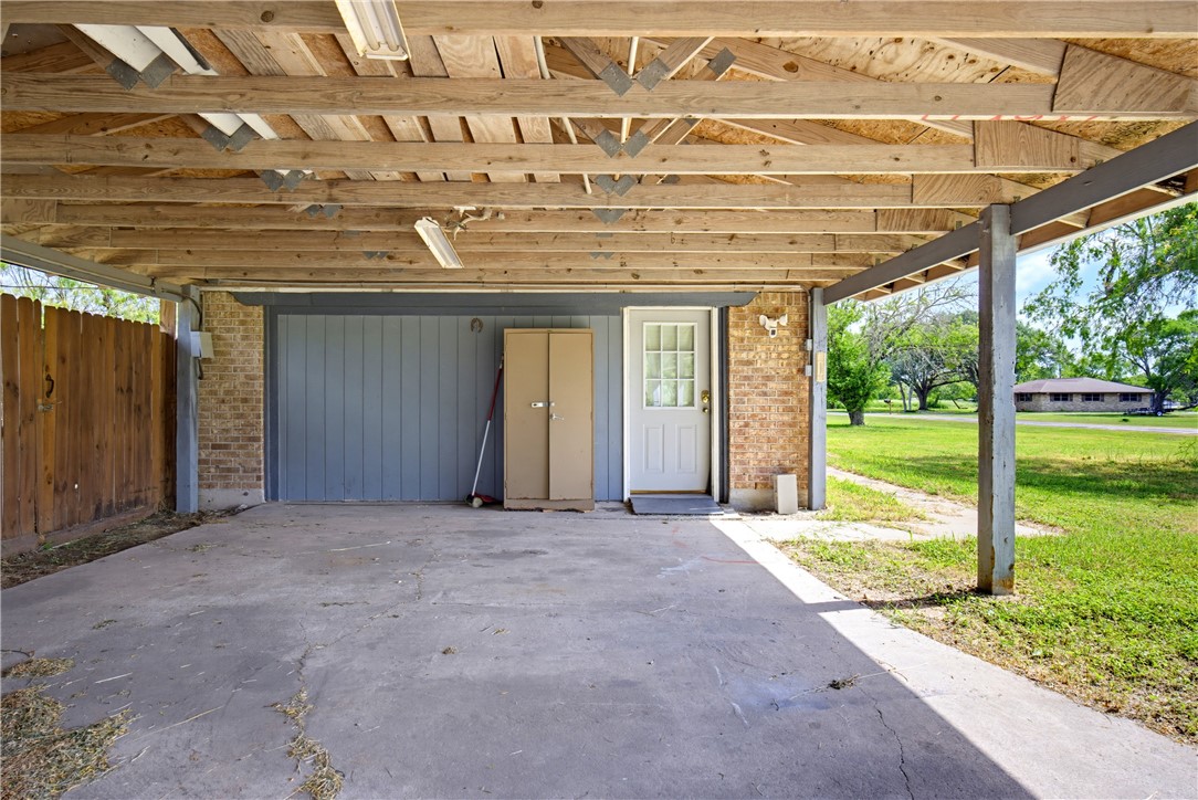 106 Adkins Road Refugio, TX 78377 - Photo 3 of 38