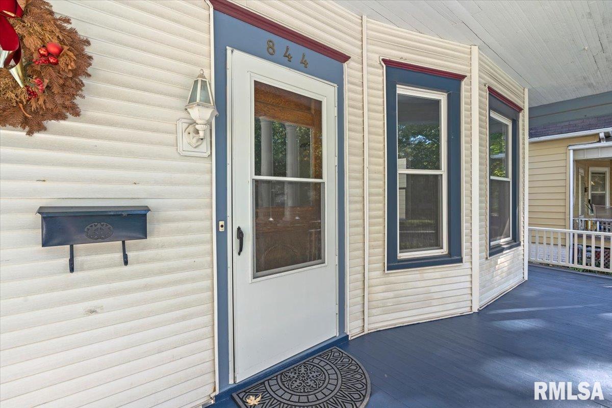 844 South MacArthur Boulevard Springfield, IL 62704 - Photo 4 of 37