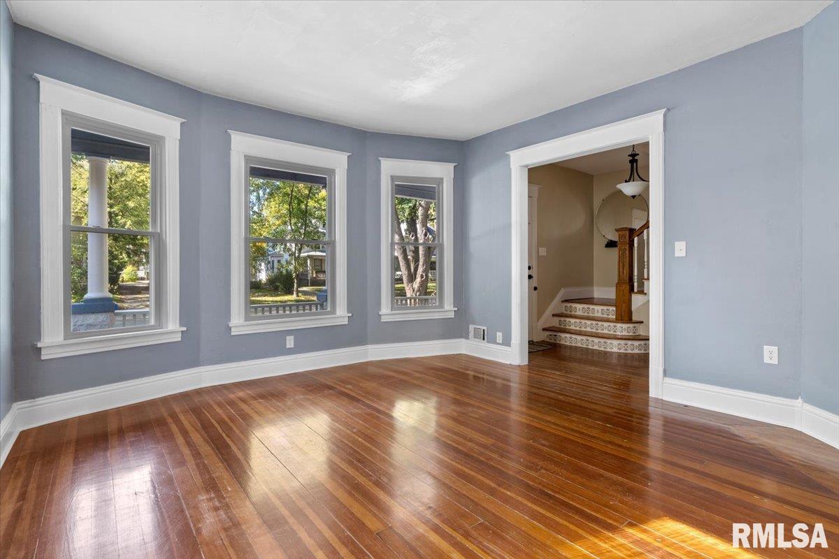 844 South MacArthur Boulevard Springfield, IL 62704 - Photo 8 of 37