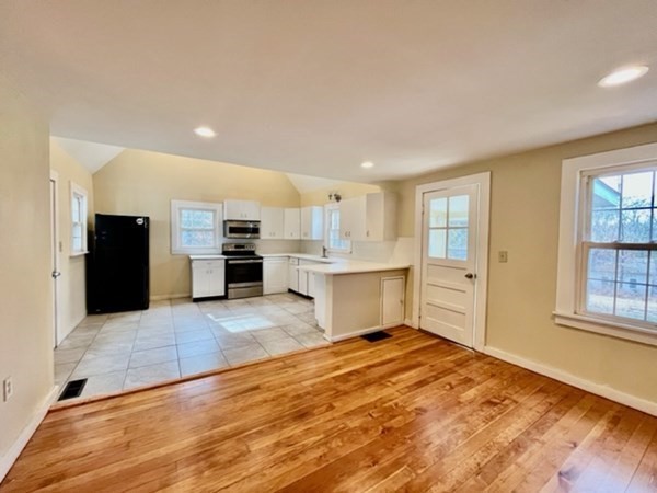 130 Leverett Road Amherst, MA 01002 - Photo 8 of 24 Gallery Image 8