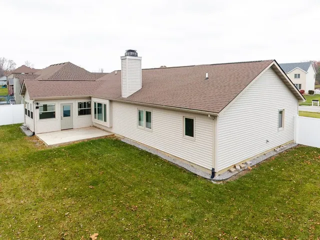 $289,000 | 2205 Laforge Lane, Auburn, IN 46706