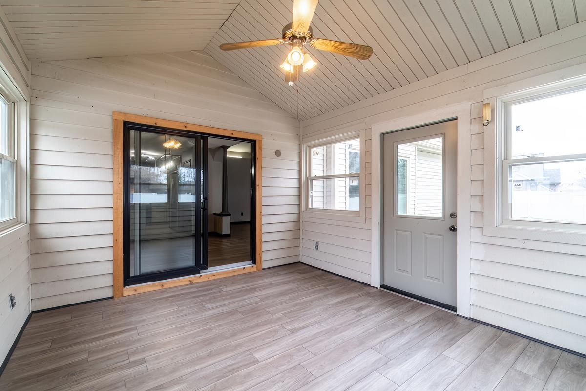 2205 Laforge Lane Auburn, IN 46706 - Photo 9 of 33