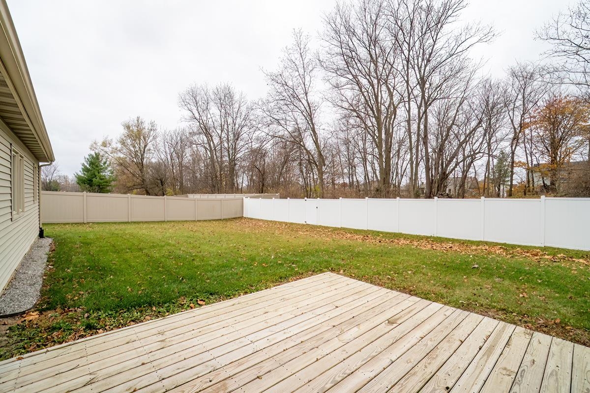 2205 Laforge Lane Auburn, IN 46706 - Photo 10 of 33