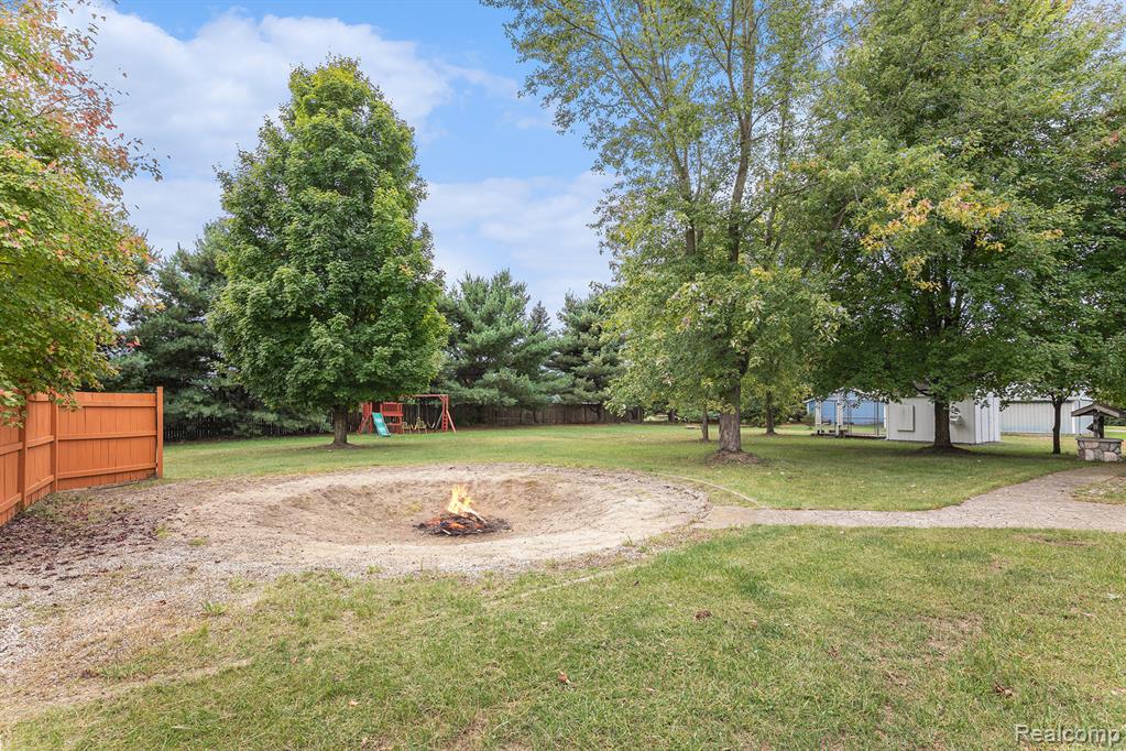 4511 Mt Morris Road Columbiaville, MI 48421 - Photo 24 of 29 Gallery Image 24