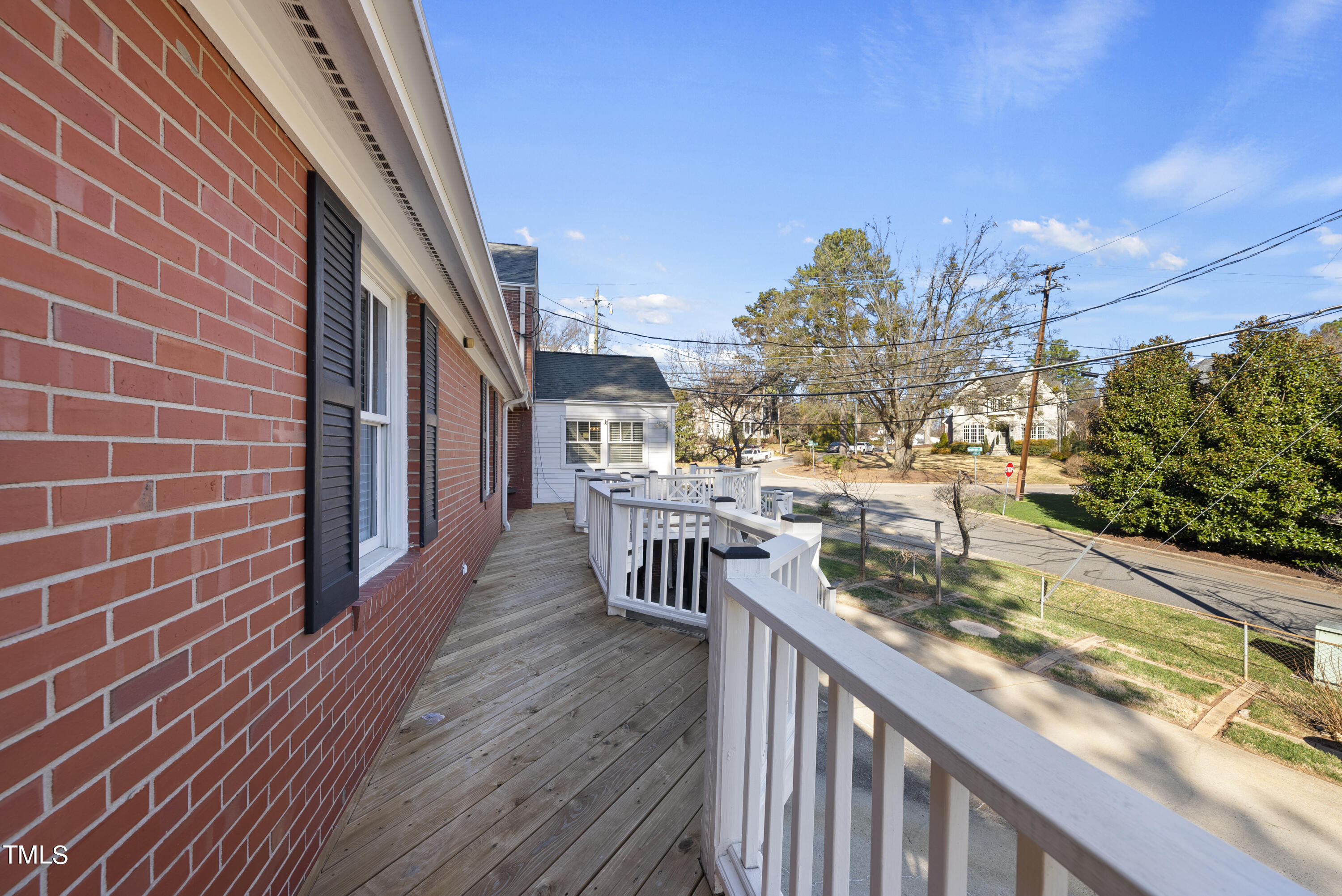 2516 Anderson Drive Raleigh, NC 27608 - Photo 21 of 29 DSC00265
