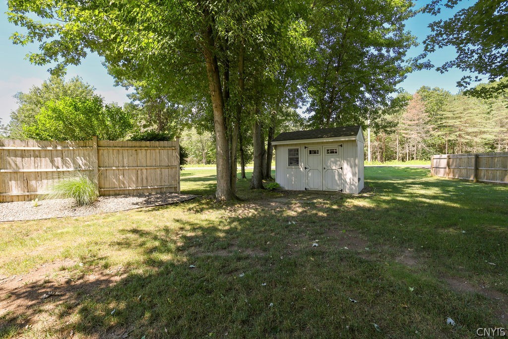 4551 Quarry Point Circle Clay, NY 13041 - Photo 39 of 47