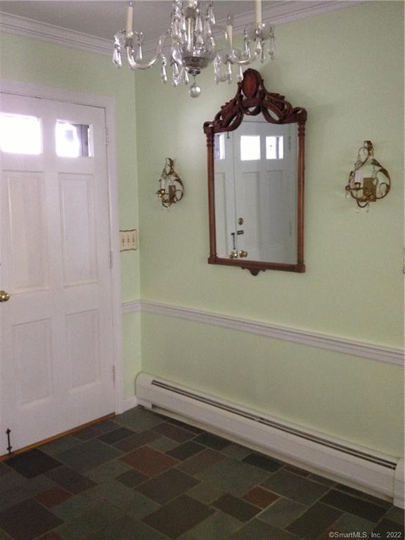 927 Burroughs Road Fairfield, CT 06825 - Photo 3 of 33