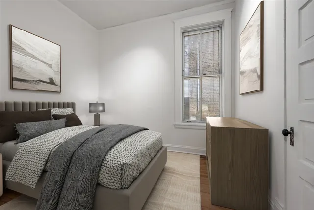 $2,975 | 709 West Roscoe Street, Unit 1R, Chicago, IL 60657