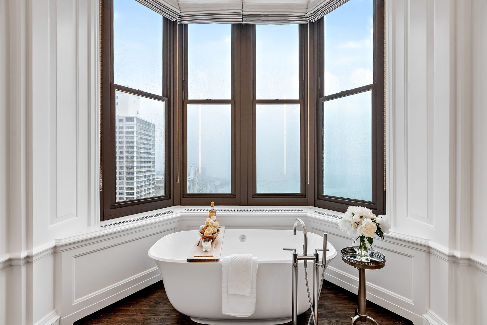 159 East Walton Place, Unit PH Chicago, IL 60611 - Photo 27 of 46 a bathroom with a sink and a bathtub