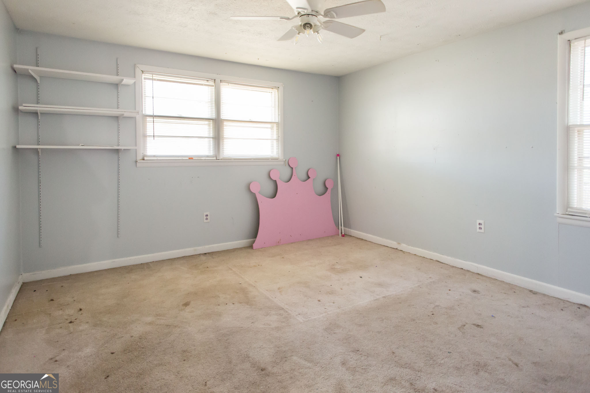 902 Stanton Avenue Waycross, GA 31503 - Photo 30 of 38 an empty room with a window
