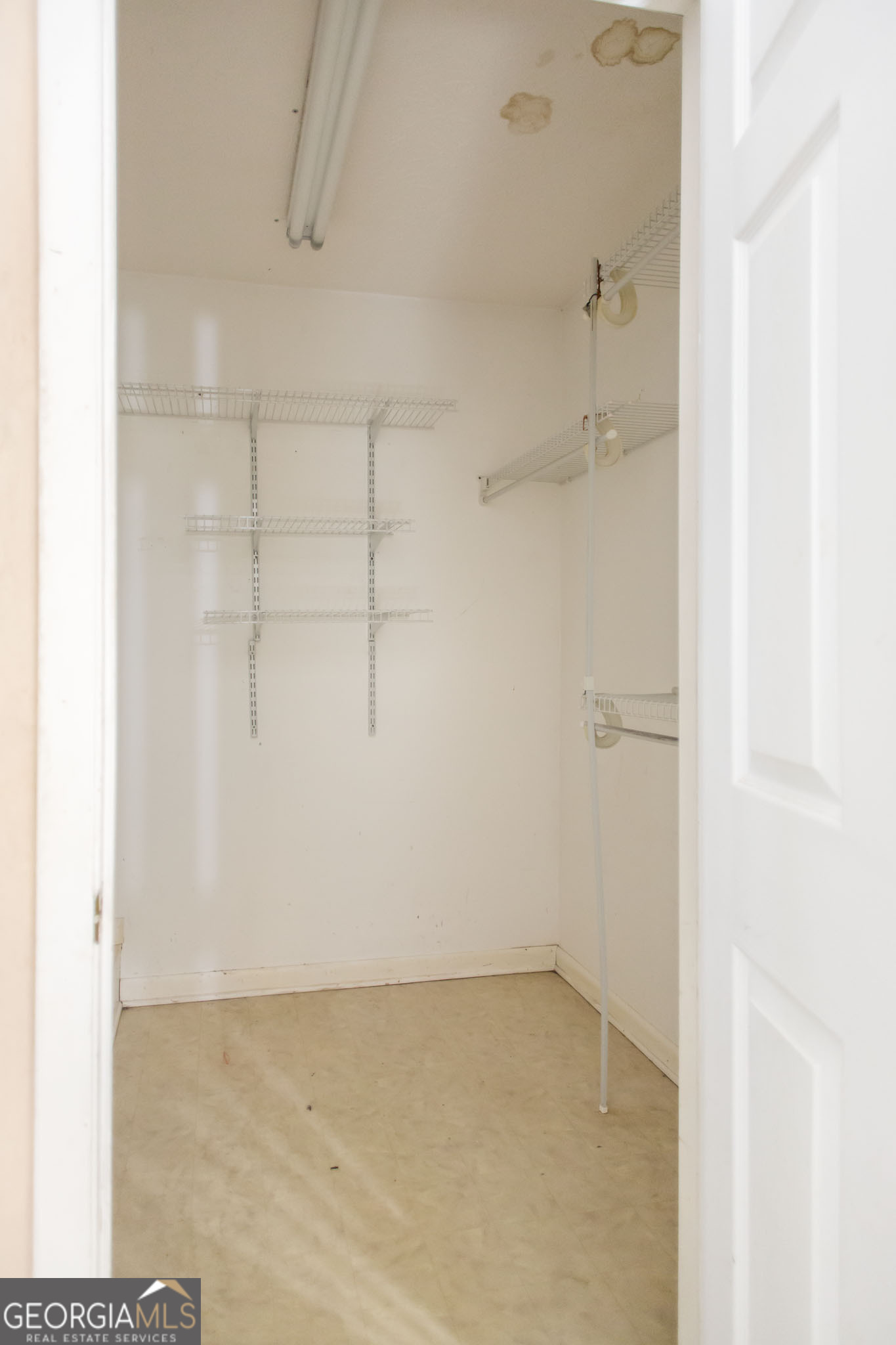 902 Stanton Avenue Waycross, GA 31503 - Photo 36 of 38 a view of small space