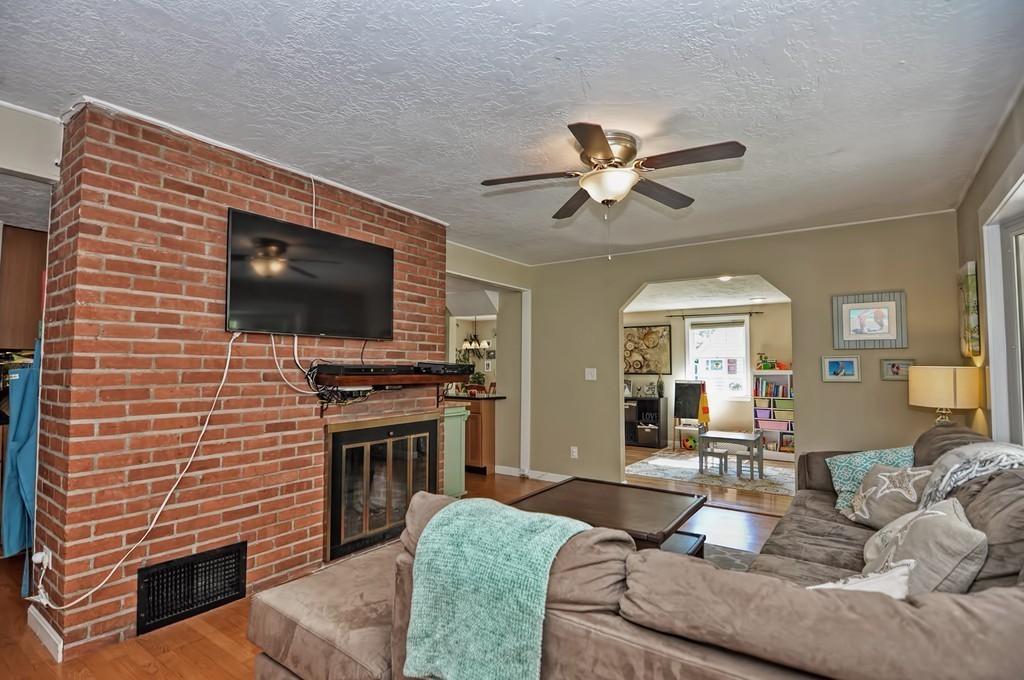 56 Beaver Dam Road Natick, MA 01760 - Photo 11 of 30 Gallery Image 11