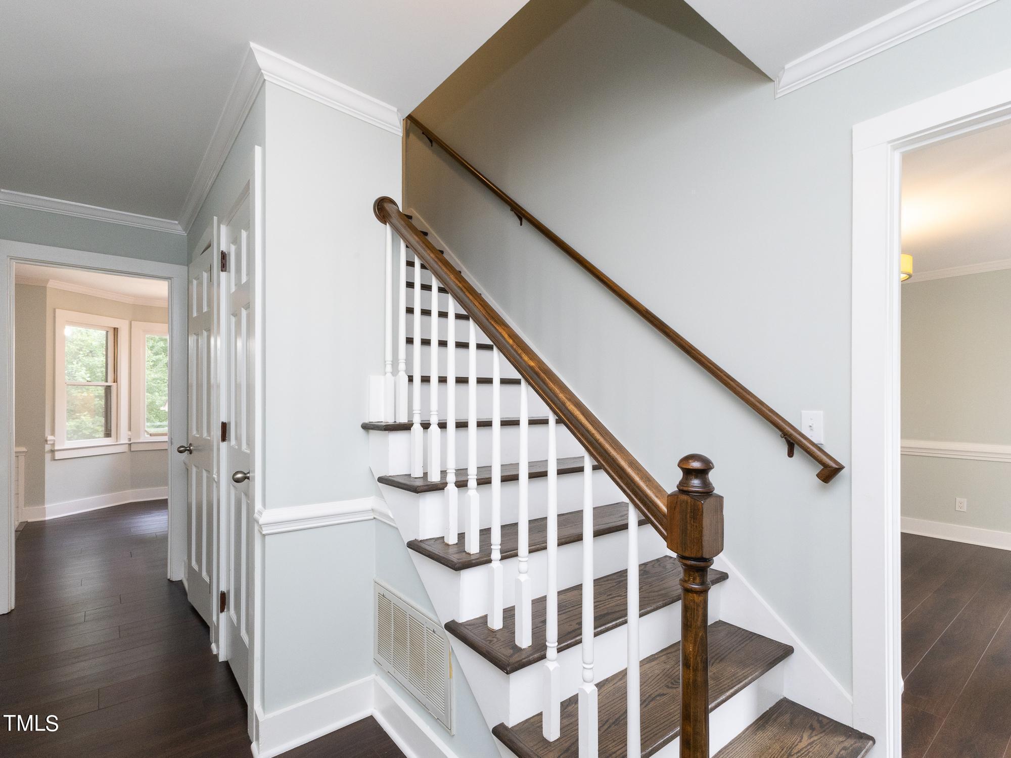 2312 Cowden Court Raleigh, NC 27612 - Photo 6 of 58 6