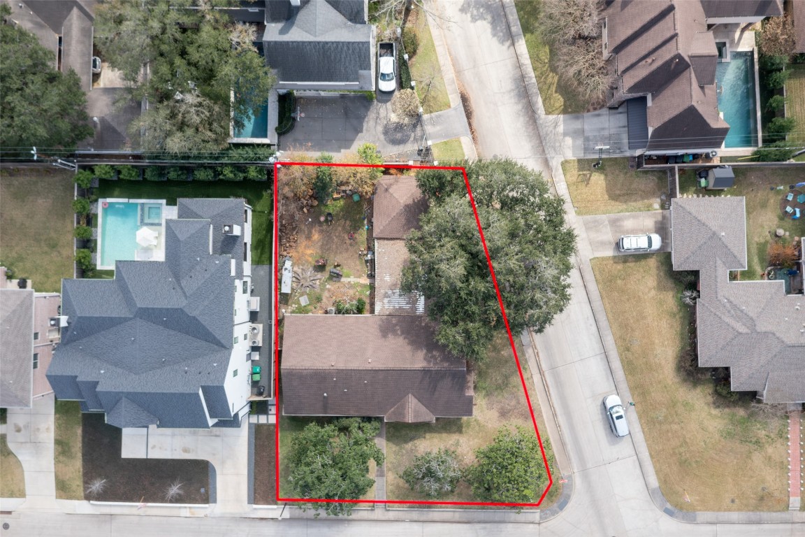 3647 Aberdeen Way Houston, TX 77025 - Photo 3 of 32 an aerial view of a house with outdoor space