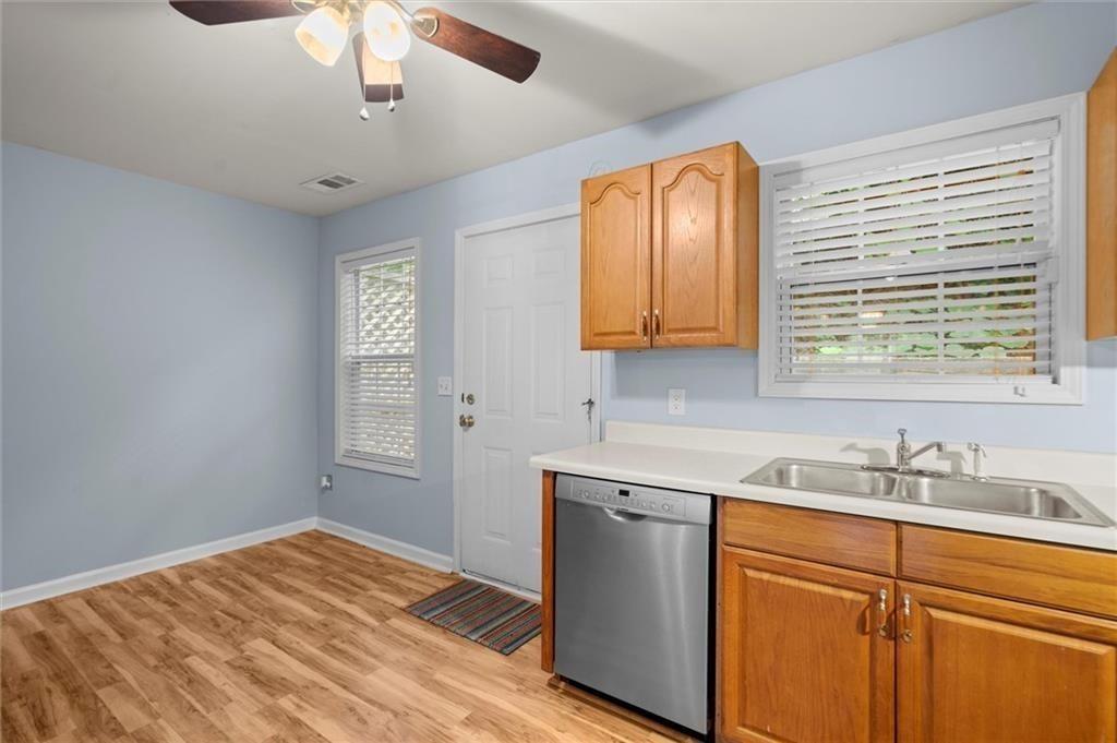 164 Oxbo Road Roswell, GA 30075 - Photo 16 of 36