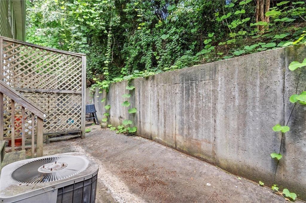 164 Oxbo Road Roswell, GA 30075 - Photo 28 of 36