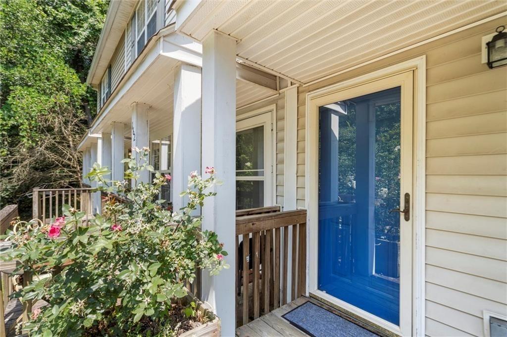 164 Oxbo Road Roswell, GA 30075 - Photo 4 of 36