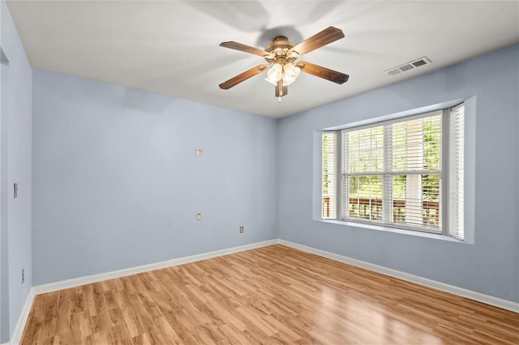 164 Oxbo Road Roswell, GA 30075 - Photo 9 of 36