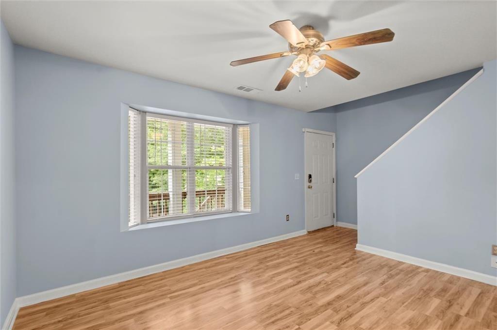 164 Oxbo Road Roswell, GA 30075 - Photo 10 of 36