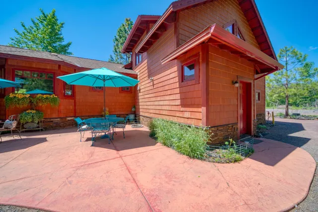 a view of outdoor space yard and patio