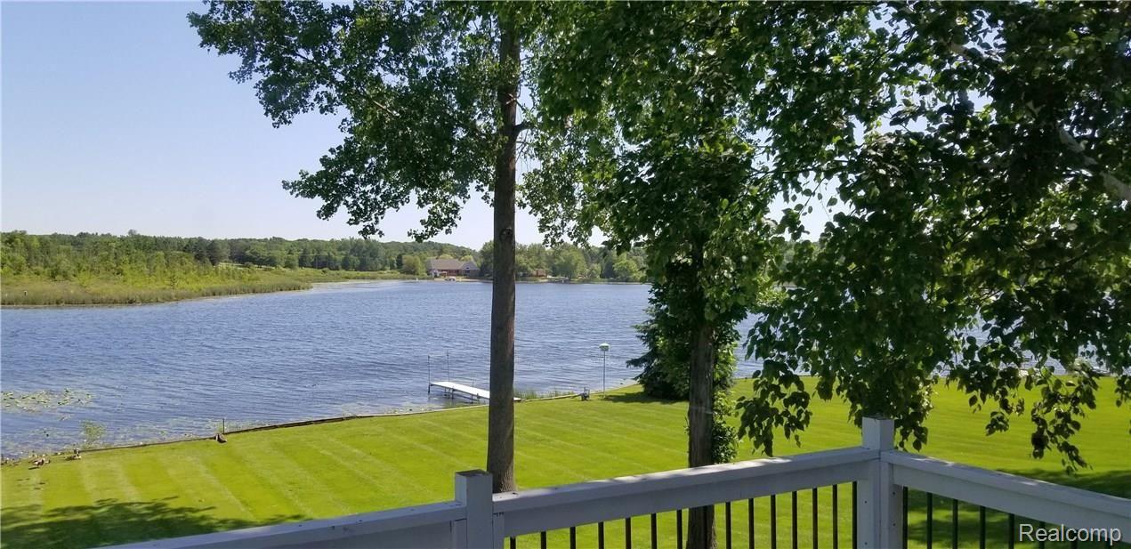 2845 Earl Lake Road Howell, MI 48843 - Photo 5 of 36 image025.jpg